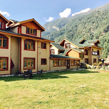 Hotel Akbar Sonāmarg Екстериор снимка