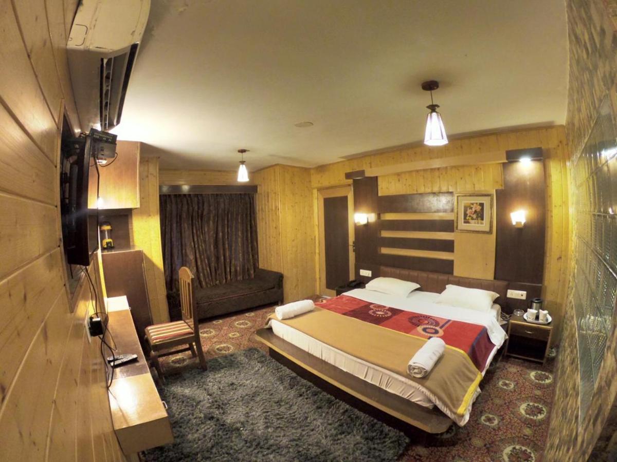 Hotel Akbar Sonāmarg Екстериор снимка