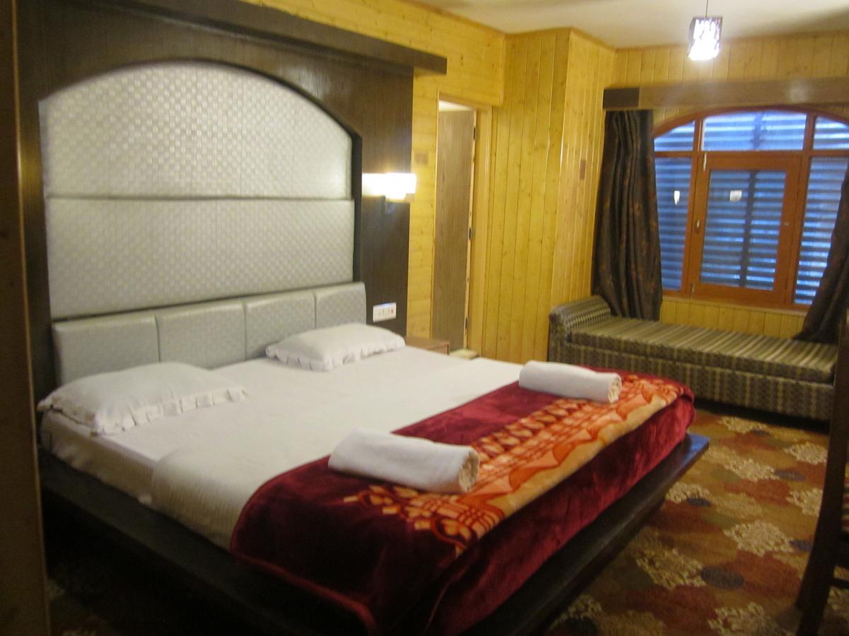 Hotel Akbar Sonāmarg Екстериор снимка