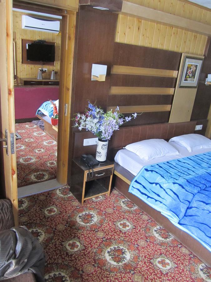 Hotel Akbar Sonāmarg Екстериор снимка