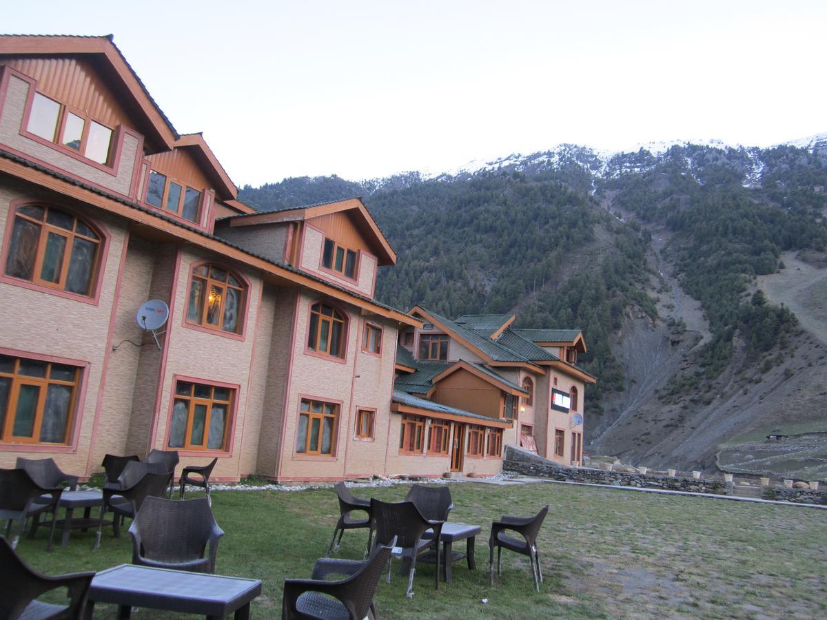 Hotel Akbar Sonāmarg Екстериор снимка