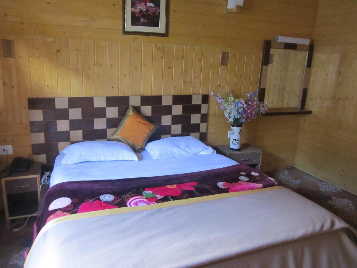 Hotel Akbar Sonāmarg Екстериор снимка